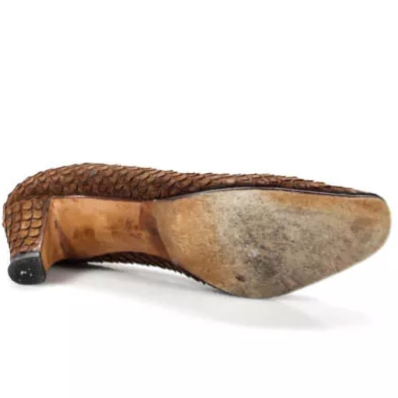 AUTHINTIC LOEWE VINTAGE LEATHER PUMPS SIZE 7 - Picture 4 of 7